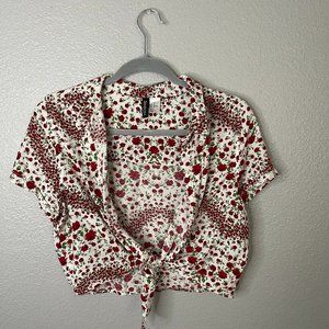 H&M Divided - Cropped Floral Print Button Up